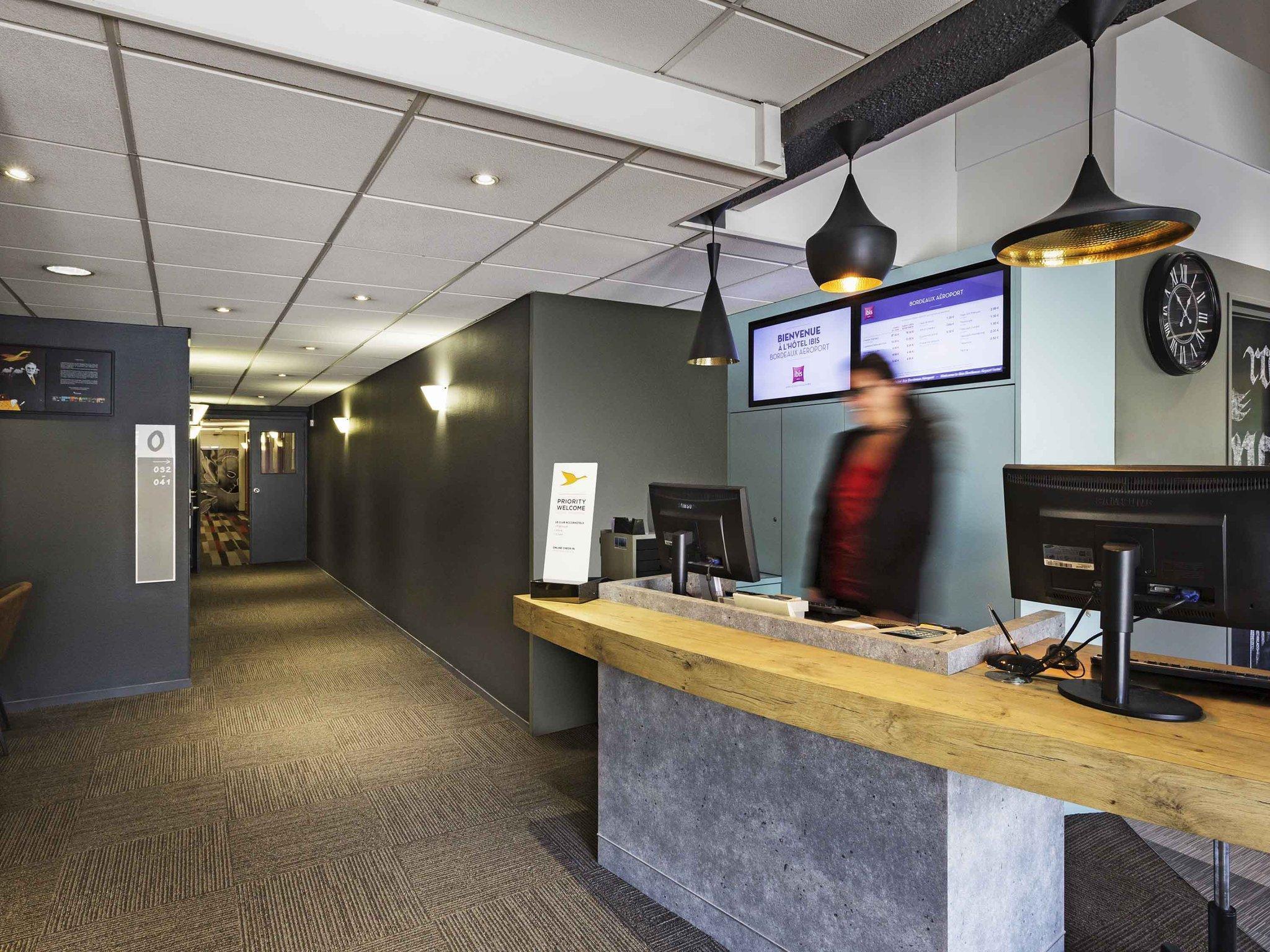 B&B Hotel Bordeaux Merignac Cadera Aeroport Kültér fotó